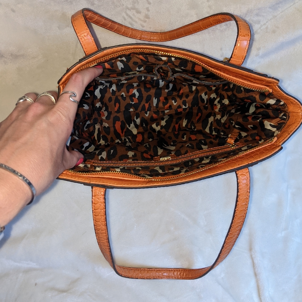 Anne Klein orange crocodile shoulder bag - Picture 5 of 6